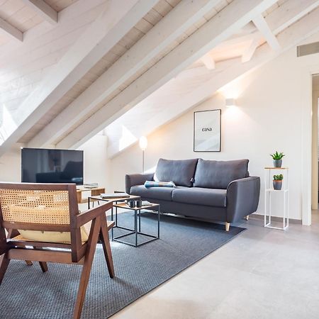 La Mansarda Di Sarpi Apartment Milan Bagian luar foto
