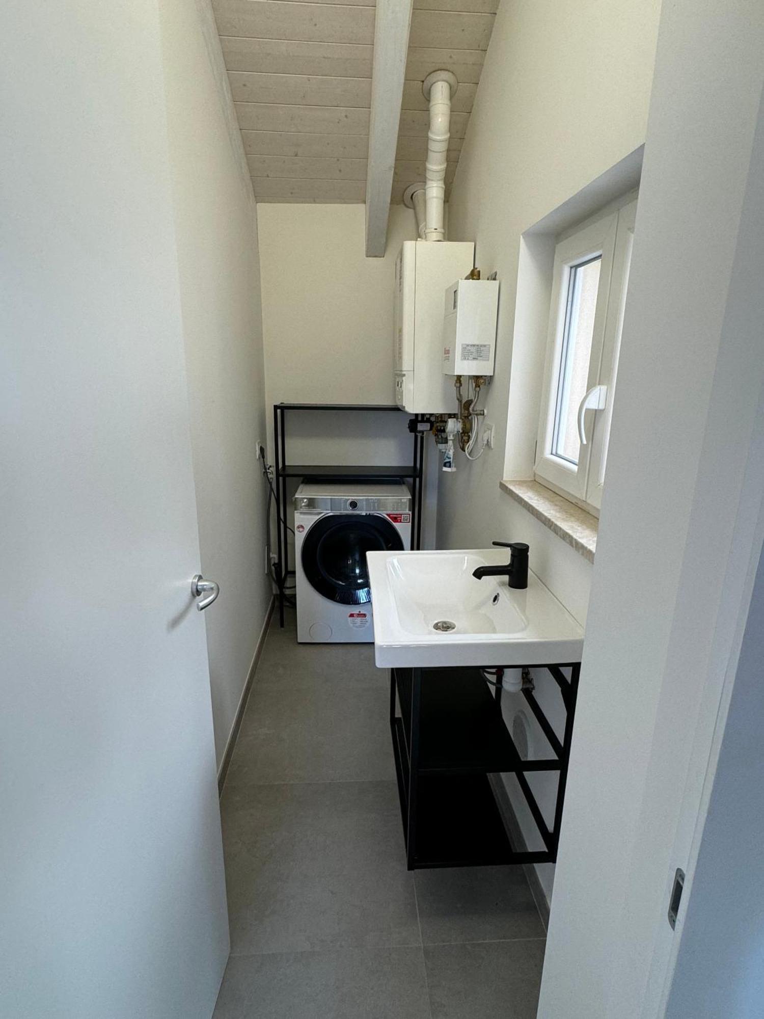La Mansarda Di Sarpi Apartment Milan Bagian luar foto